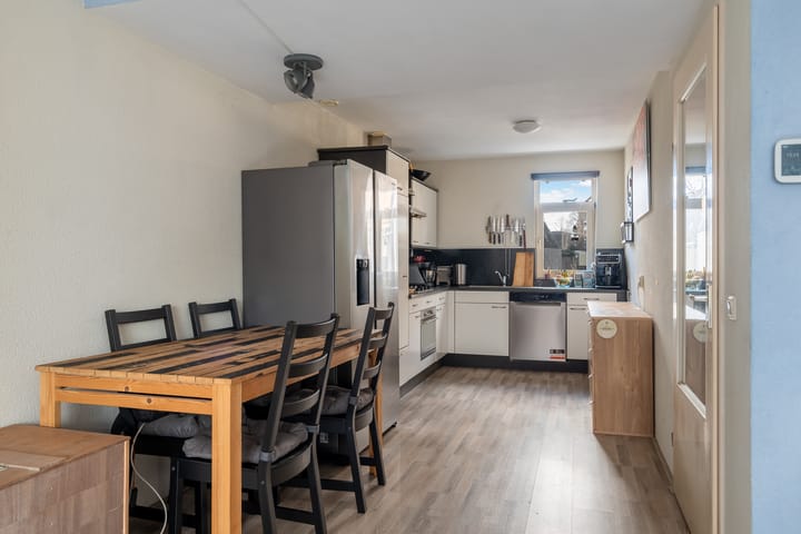 Foto 10 van 2e Maasbosstraat 8