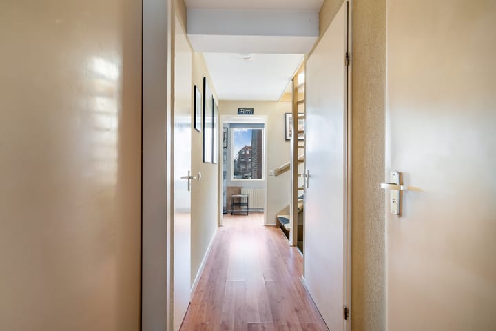 Foto 17 van 2e Maasbosstraat 8