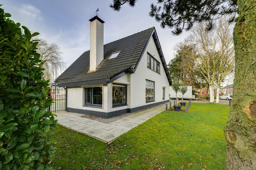 Foto 1 van Dennenlaan 1