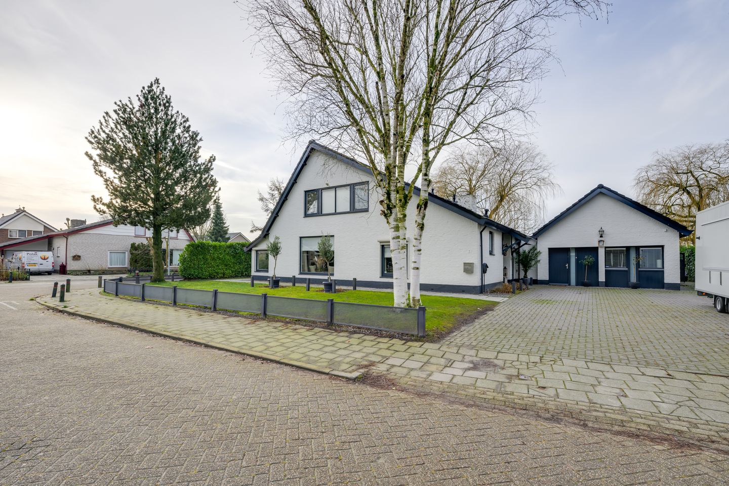 Foto 5 van Dennenlaan 1