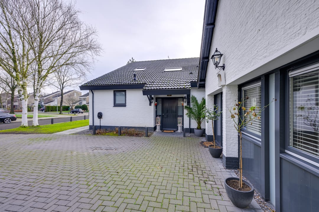 Foto 7 van Dennenlaan 1