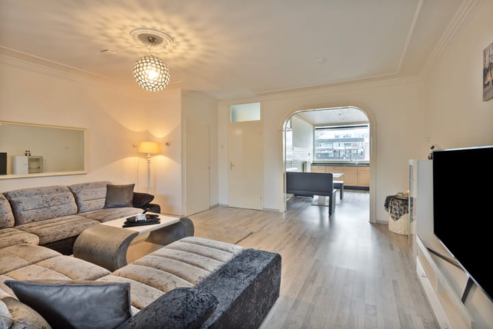 Foto 9 van Tollensstraat 64