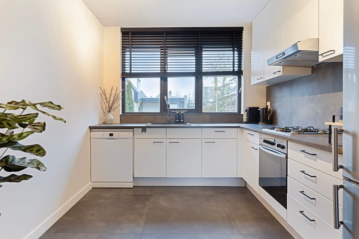 Foto 10 van Elstarstraat 43