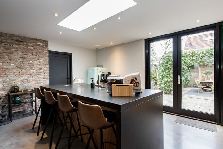 Foto 13 van Henriëtte Roland Holststraat 8