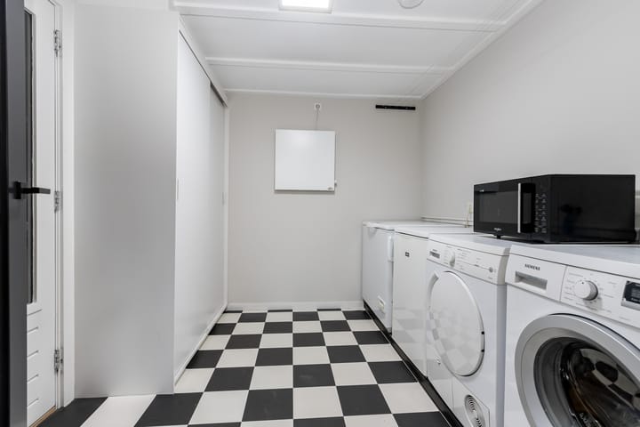 Foto 17 van Henriëtte Roland Holststraat 8