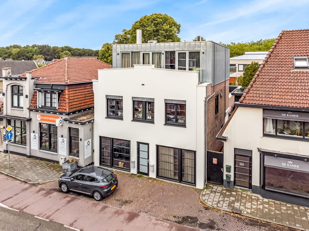 Foto 8 van Van Aostastraat 1-E