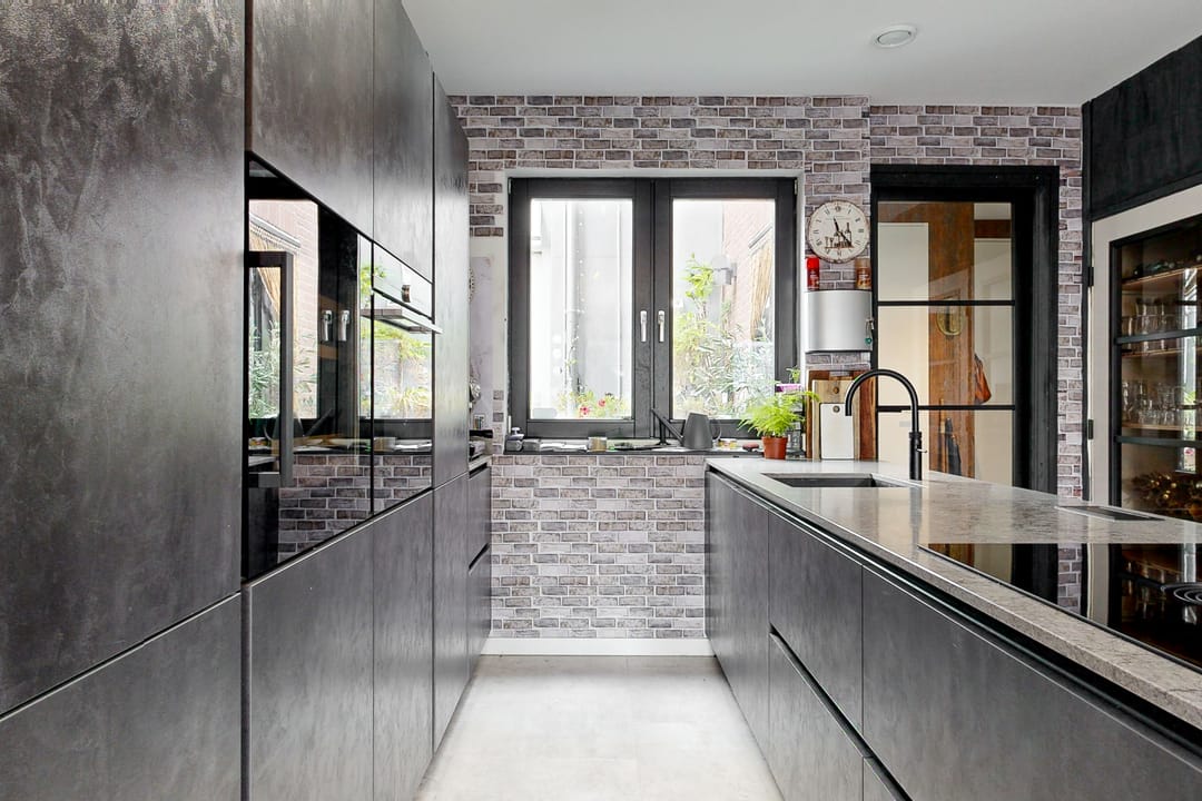 Foto 16 van Van Aostastraat 1-E