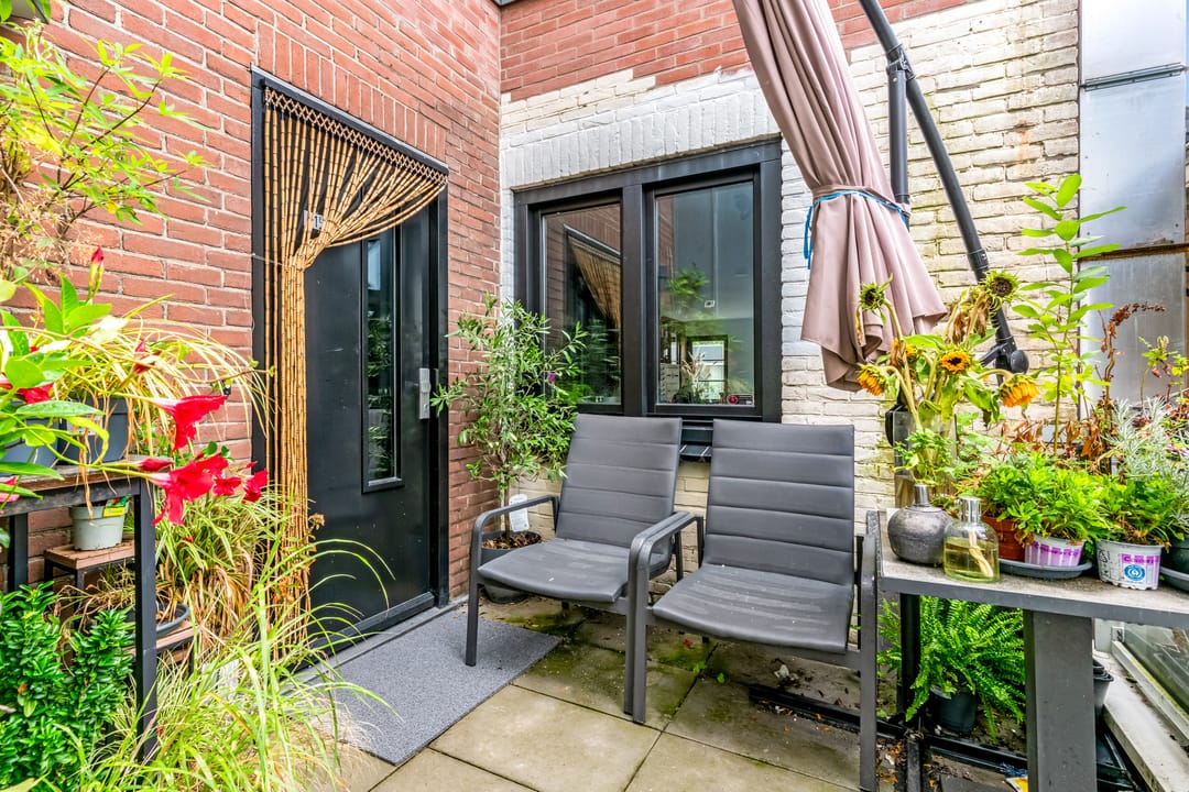 Foto 23 van Van Aostastraat 1-E