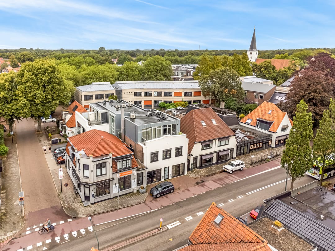 Foto 26 van Van Aostastraat 1-E