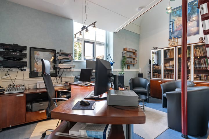 Foto 26 van van Ostadestraat 92