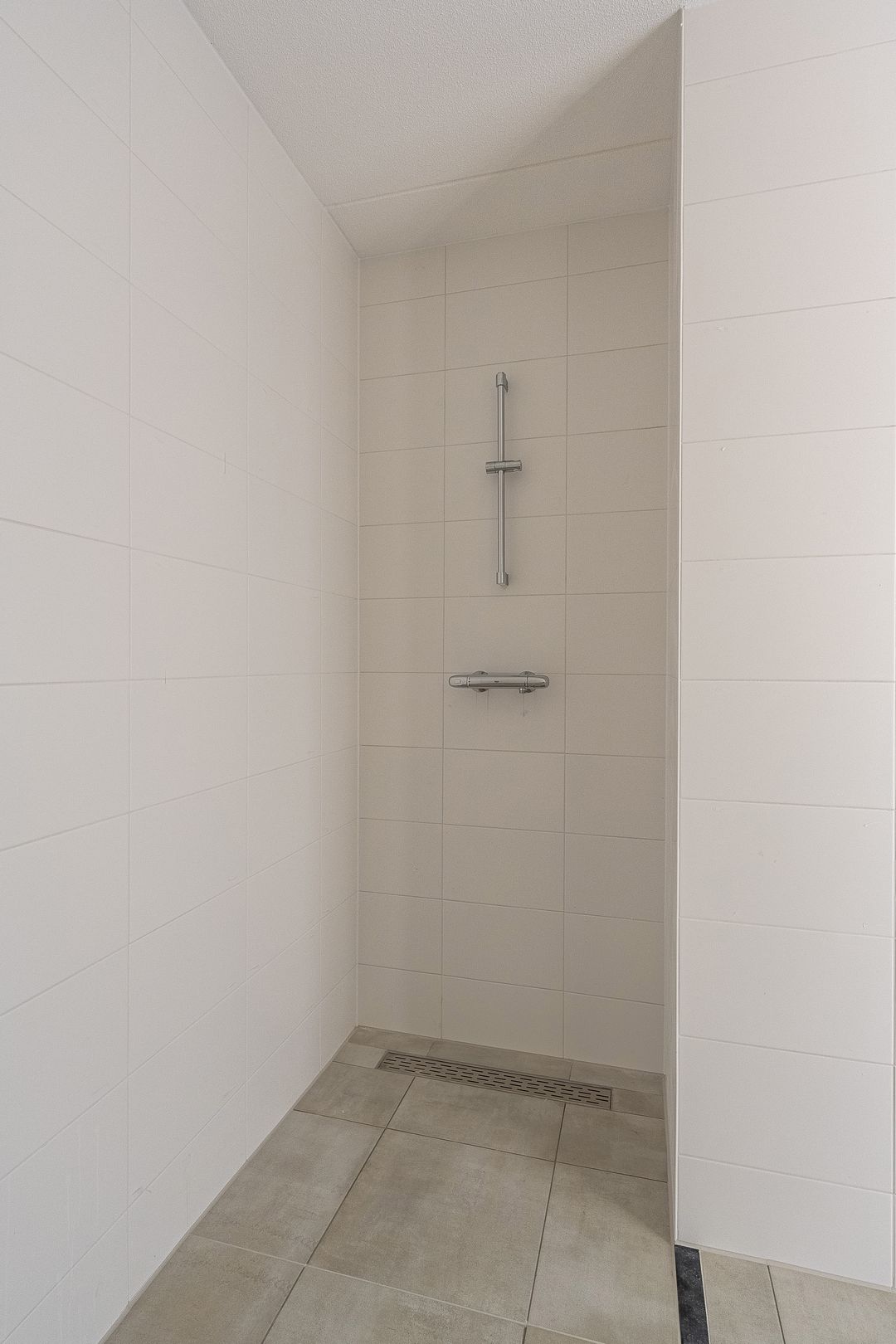 Foto 41 van Albertina Sisulupad 78