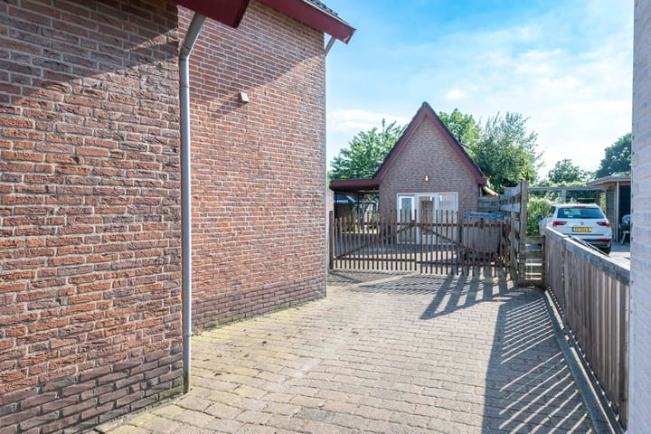 Foto 45 van 1e Wormenseweg 110