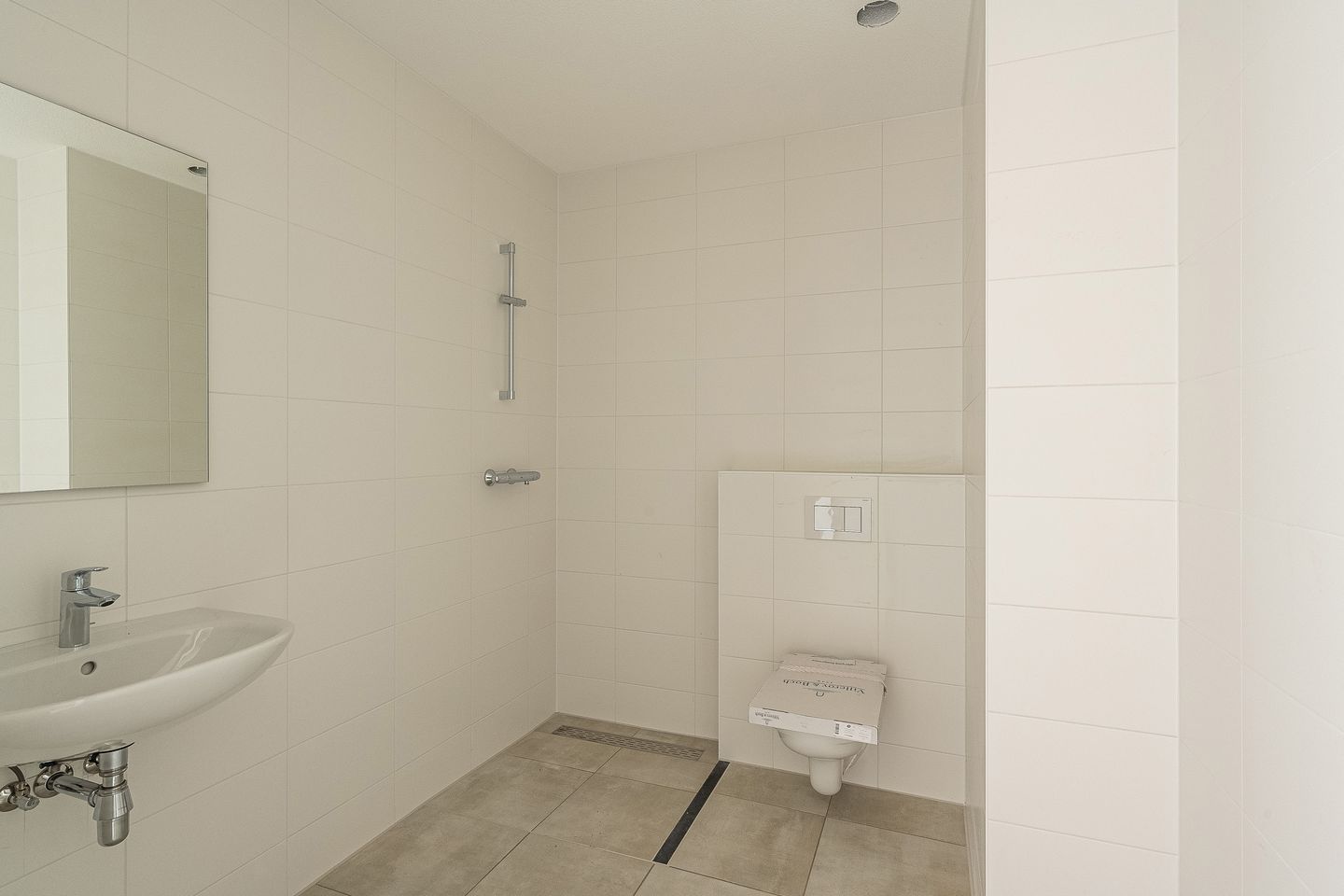 Foto 19 van Albertina Sisulupad 96