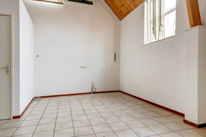 Photo 8 of Kromme Elleboog 12