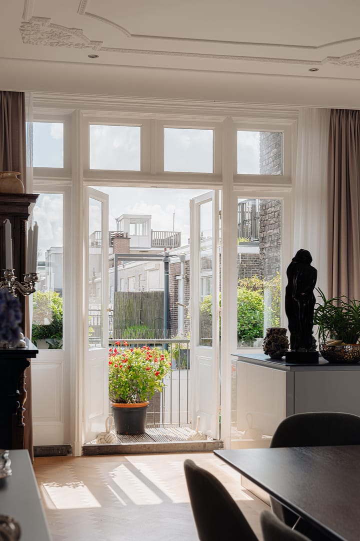 Foto 11 van Van Baerlestraat 124-2