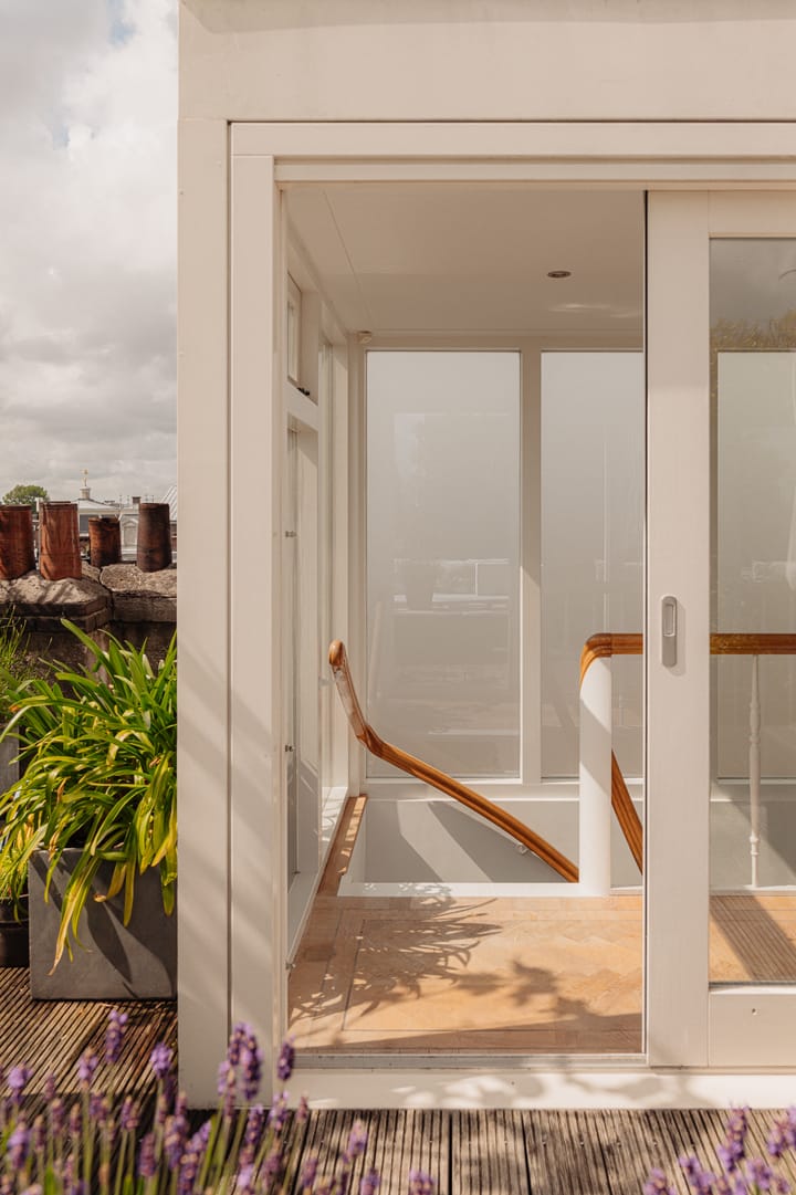 Foto 40 van Van Baerlestraat 124-2