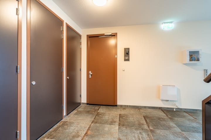 Foto 15 van Schor 37