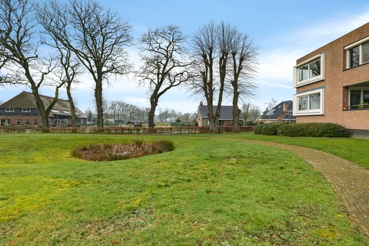 Foto 29 van Ds. Van Lunzenlaan 2