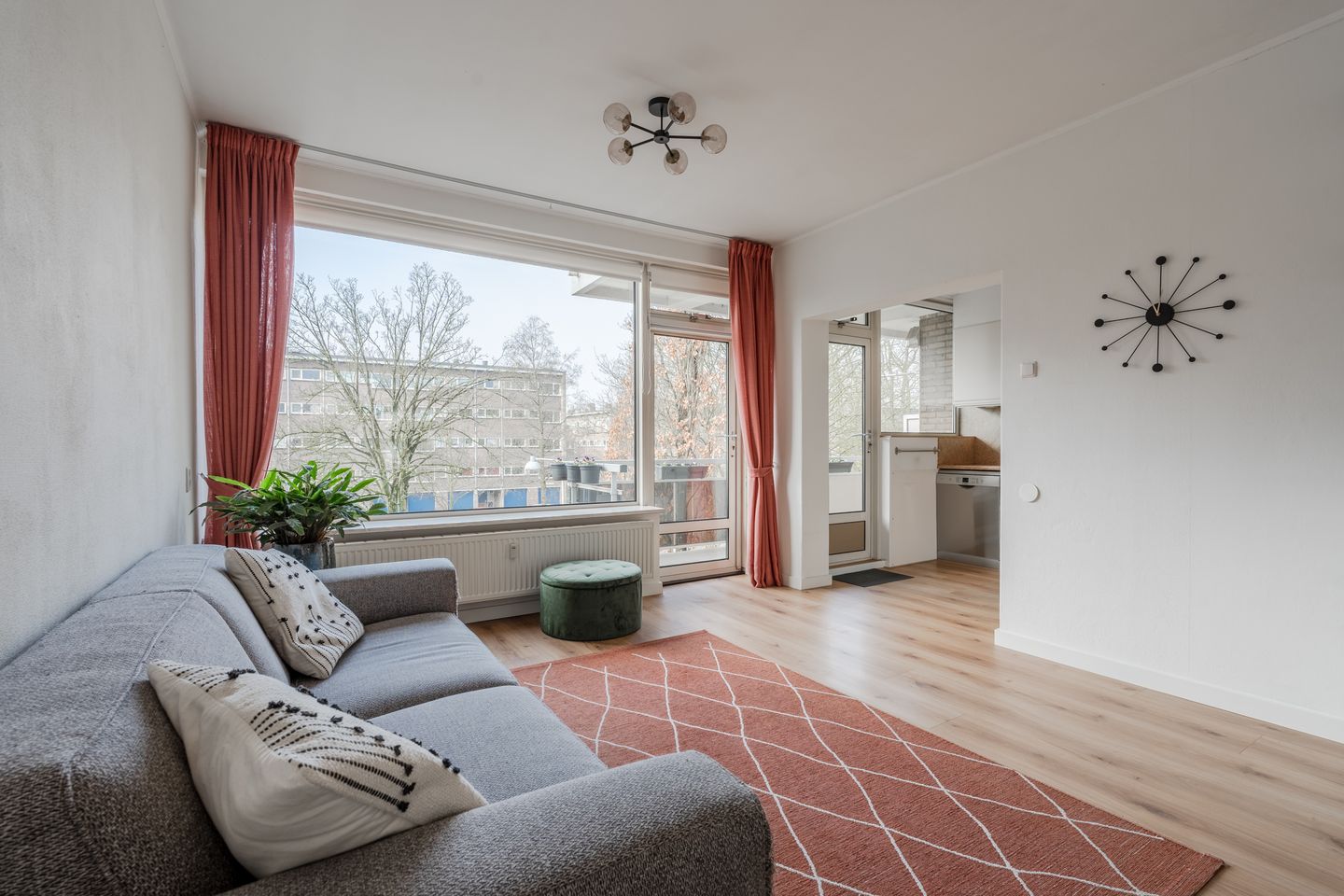 Foto 10 van Julianaplantsoen 157