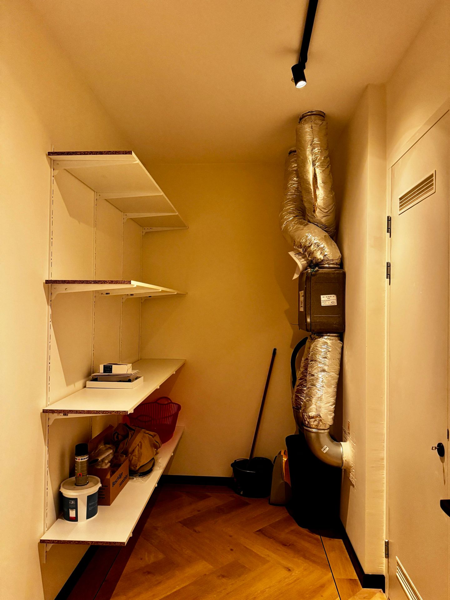 Foto 19 van Hoola van Nootenstraat 406