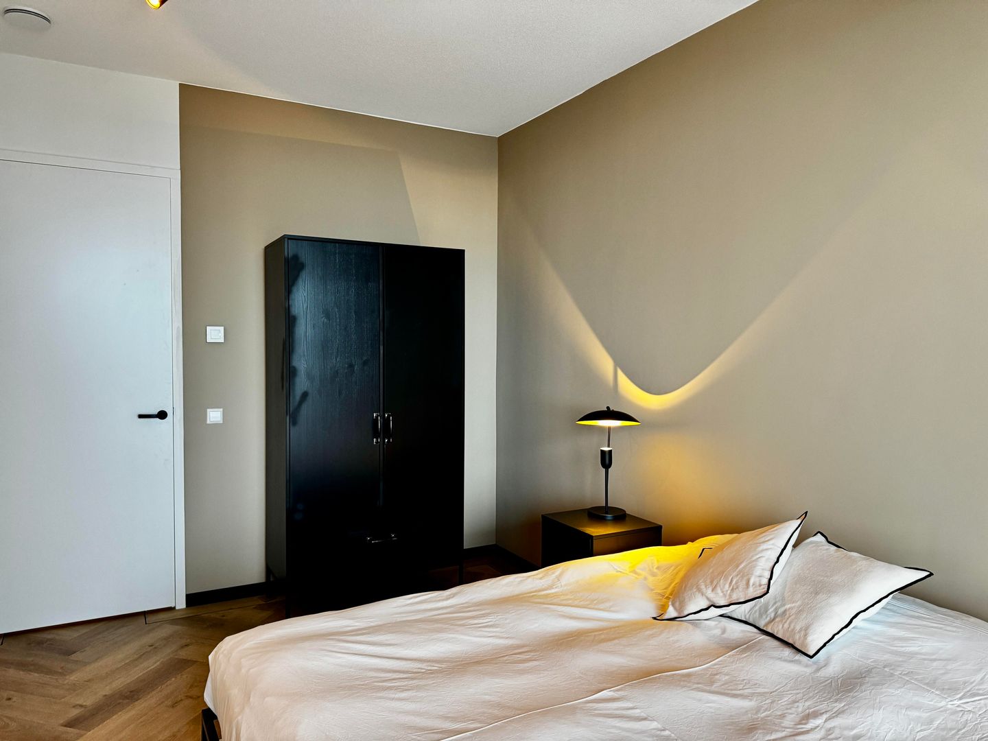 Foto 14 van Hoola van Nootenstraat 406