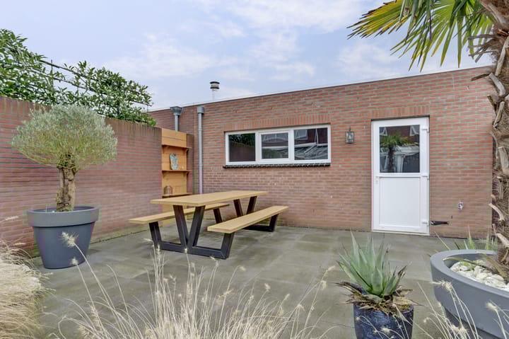 Foto 30 van Meester Jacobsstraat 6