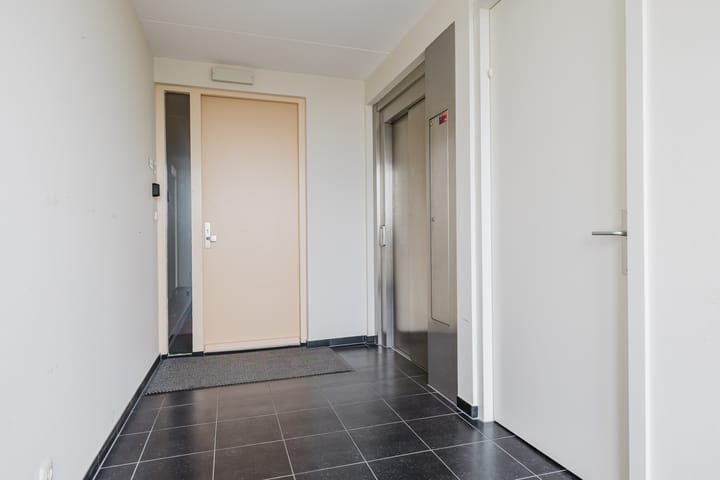 Photo 22 of Molenwal 1-N