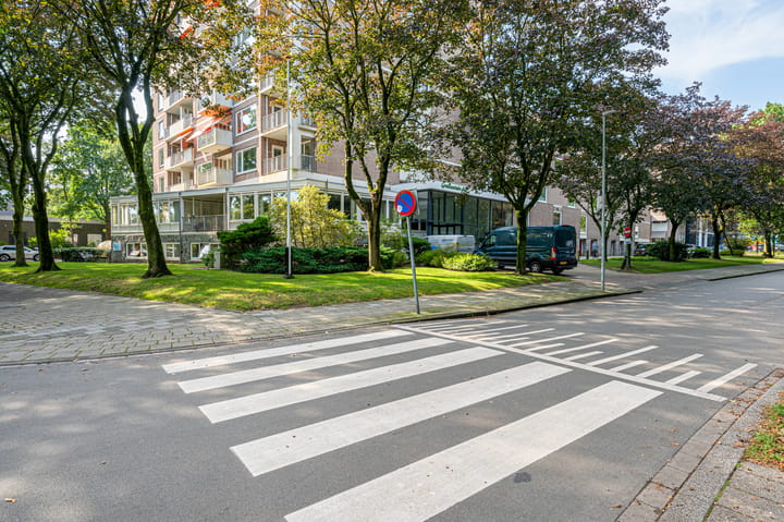 Foto 4 van Helper Brink 61-104