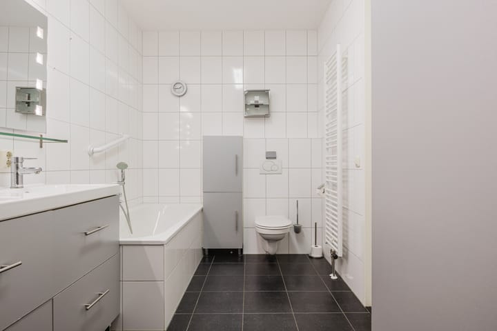 Photo 44 of Molenwal 1-N