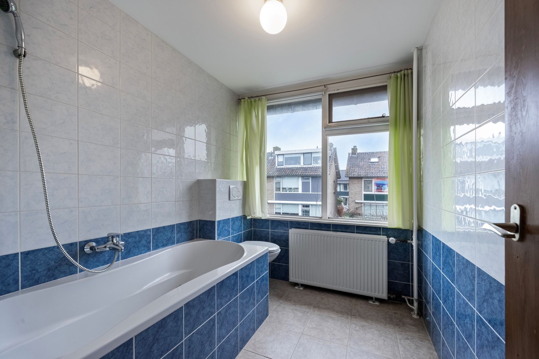 Foto 24 van Doctor Abraham Kuyperstraat 9