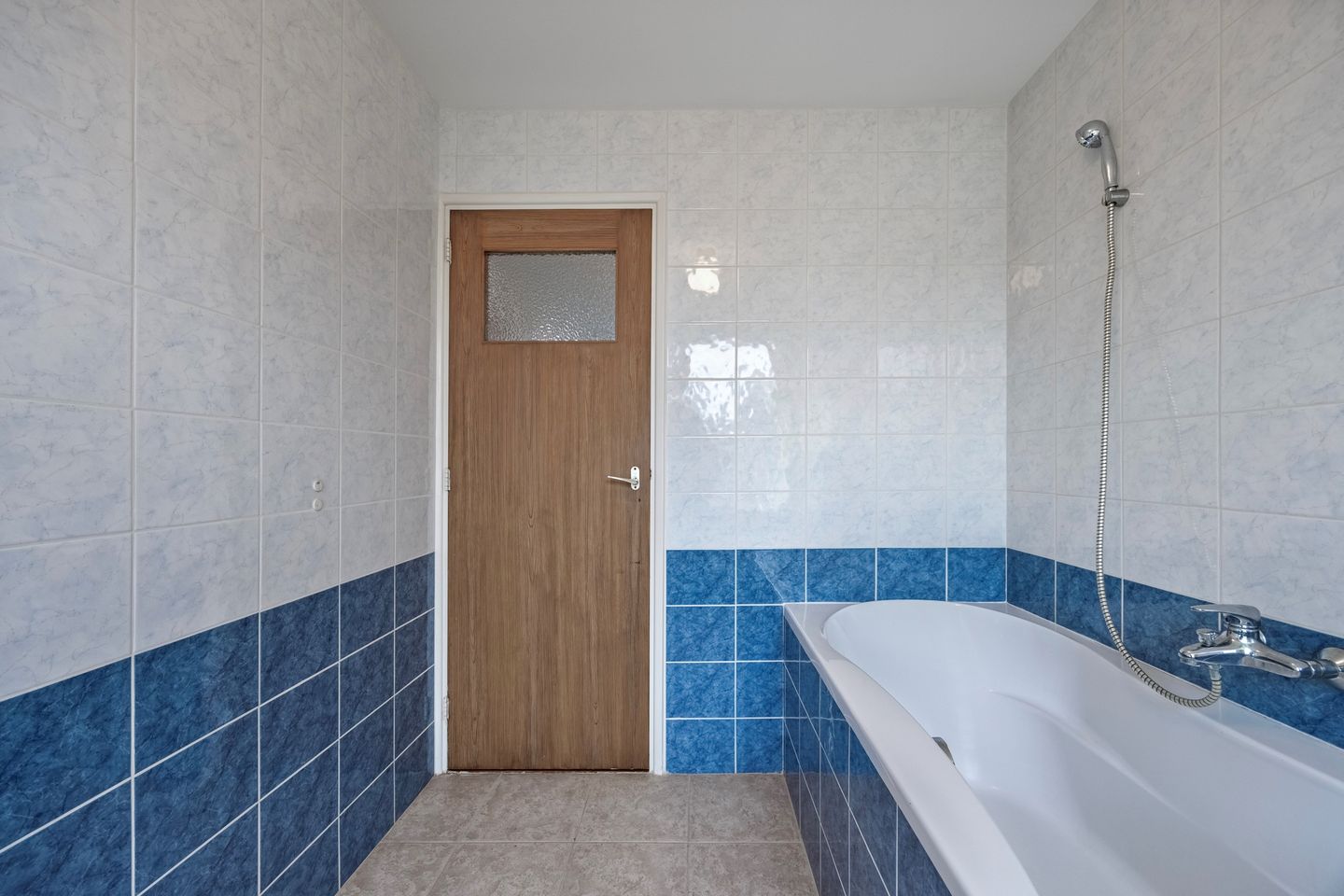 Foto 25 van Doctor Abraham Kuyperstraat 9