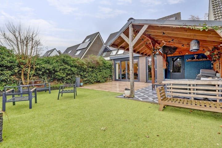 Foto 38 van Indira Gandhisingel 60