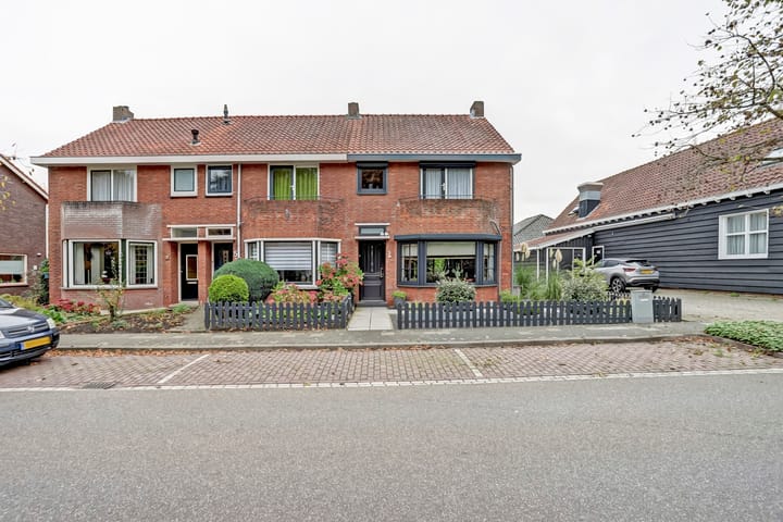 Foto 2 van Burg Elenbaasstraat 3