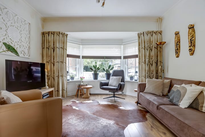 Foto 16 van Burg Elenbaasstraat 3