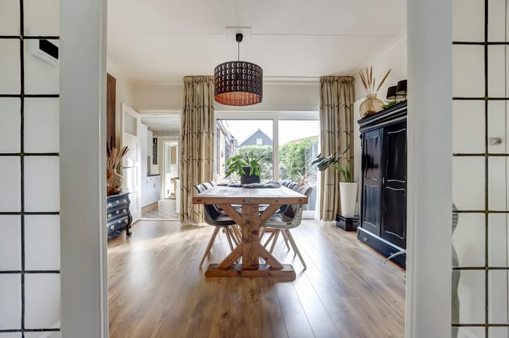 Foto 19 van Burg Elenbaasstraat 3