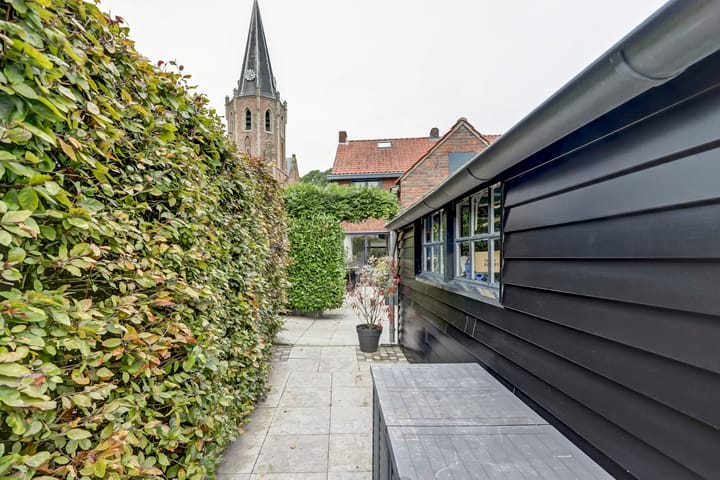 Foto 39 van Burg Elenbaasstraat 3