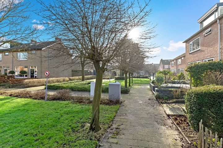 Photo 3 of Leeuwerikplantsoen 8