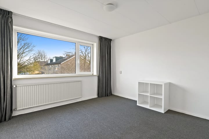 Photo 22 of Leeuwerikplantsoen 8