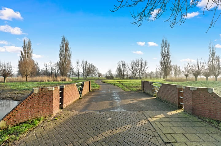 Photo 29 of Leeuwerikplantsoen 8