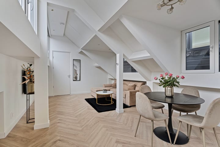 Photo 1 of Raadhuisstraat 13-C