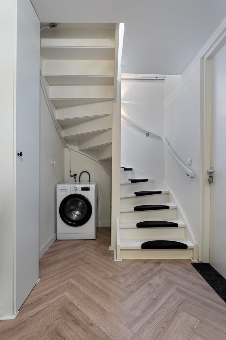 Photo 8 of Raadhuisstraat 13-C