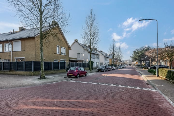 Foto 25 van Nieuwe Maanderbuurtweg 11