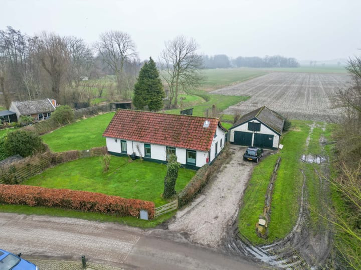 Photo 1 of Valgeweg 6