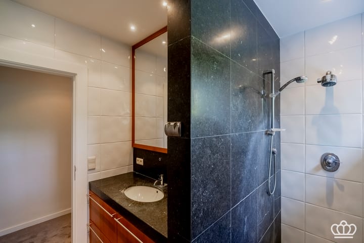 Photo 21 of Lijsterbeslaan 10