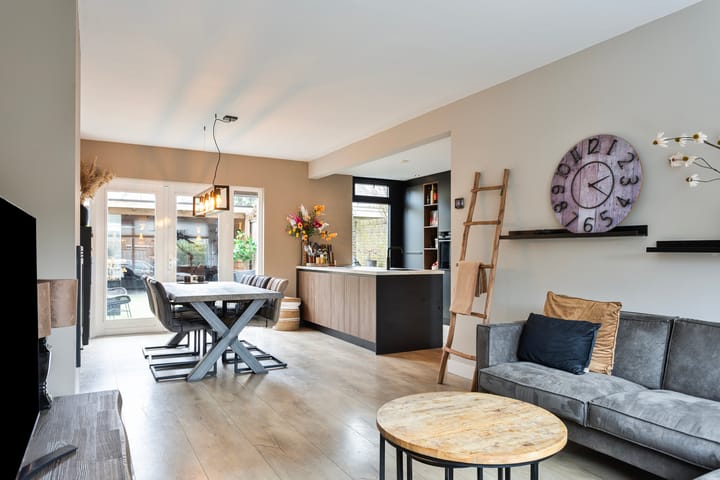 Foto 10 van Doornenburg 9