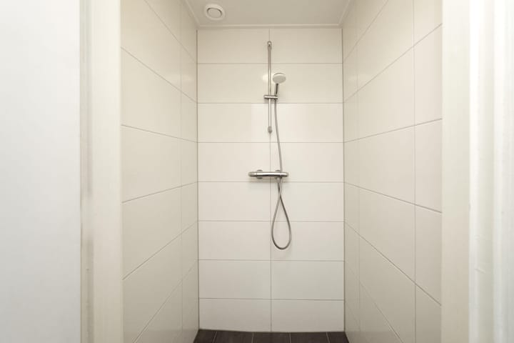 Foto 10 van Surinamestraat 106