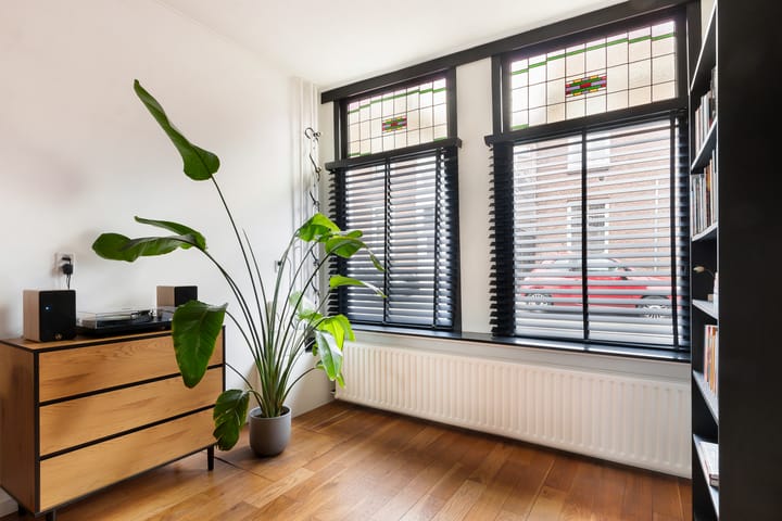 Foto 14 van Eerste Reedwarsstraat 18