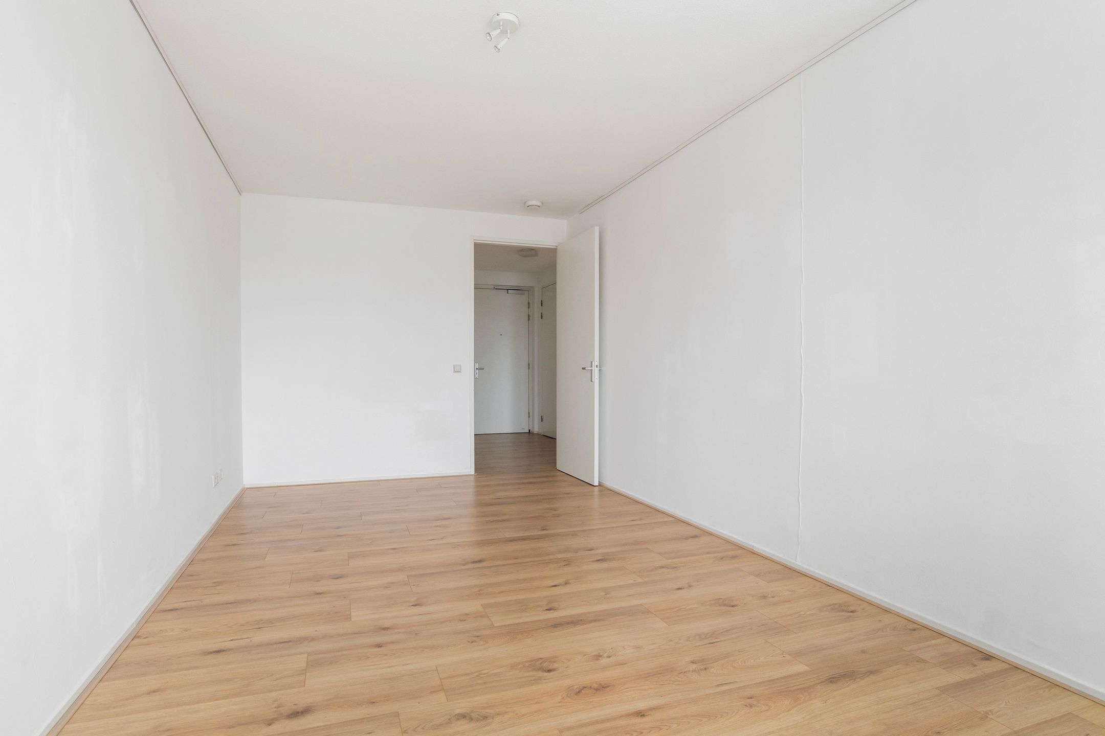 Foto 15 van Wijnhaven 33-E