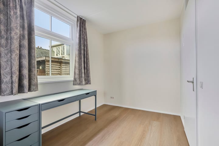 Photo 15 of Raadhuisplein 52