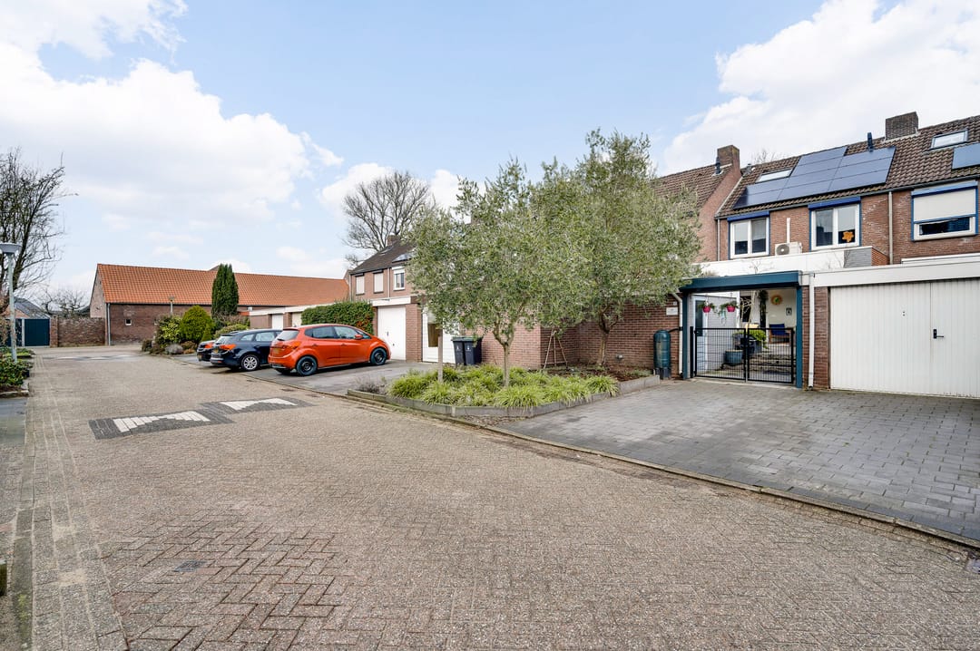 Foto 28 van Heuvel 11